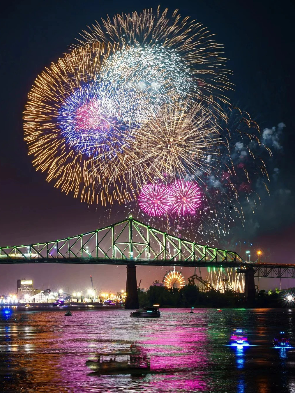 Montreal International Fireworks Competition 1.jpg