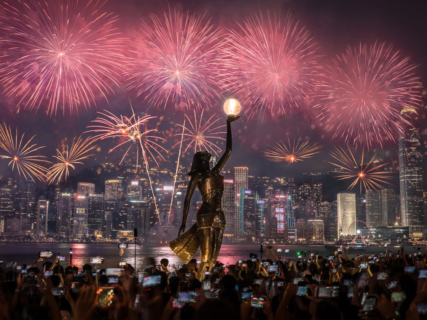 香港维多利亚港.jpg